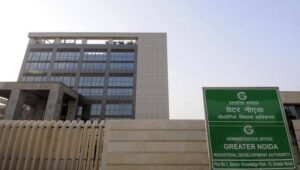कुत्तों पर घमासान जारी, प्राधिकरण पर लगे गंभीर आरोप