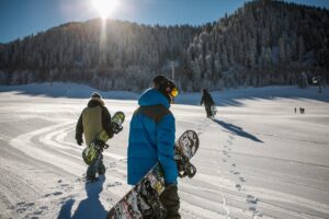 Travelling to Uttarakhand? Try these winter sports
