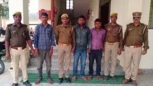 देवरिया पुलिस, गौ तस्कर, 22 गौवंश, यूपी न्यूज, देवरिया न्यूज