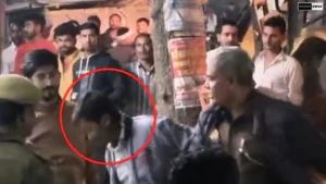 Deoria News: देवरिया का “थप्पड़बाज़ थानेदार”, बीच चौराहे युवक को जड़ा थप्पड़