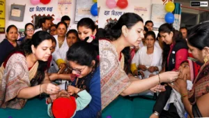 Deoria News: देवरिया में ‘विटामिन ए संपूर्ण’ कार्यक्रम का शुभारंभ, जिलाधिकारी ने की पहल