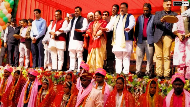 Deoria News: देवरिया में मुख्यमंत्री सामूहिक विवाह योजना, 306 जोड़ों का विवाह, 19 मुस्लिम जोड़ों का निकाह