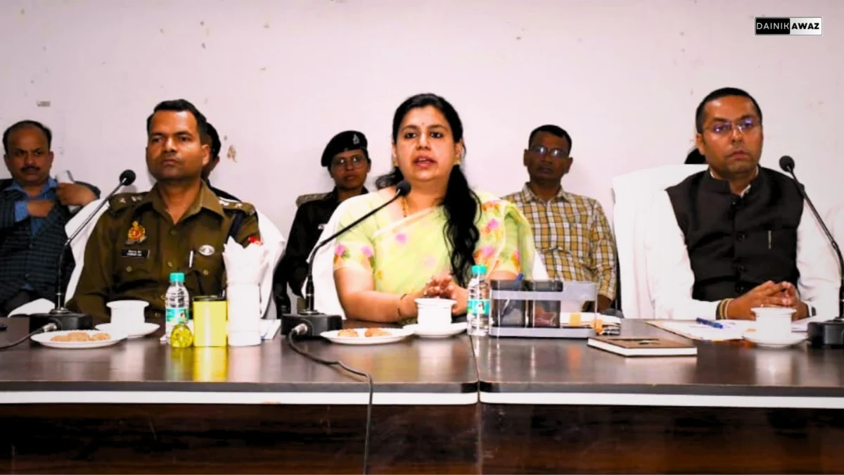 देवरिया प्रशासन की धर्मगुरुओं के साथ हुई बैठक 20250307 232759 0000